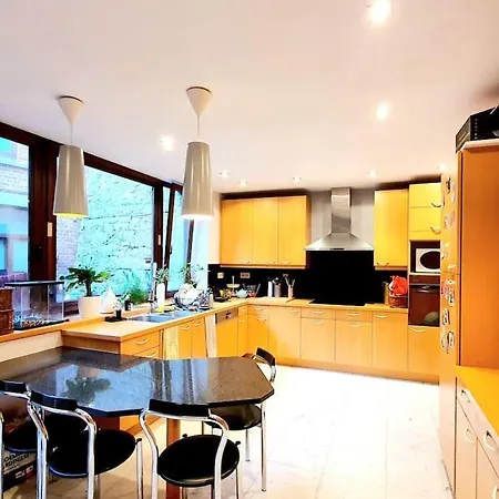 Big House - Bbq - Free Parking 4*