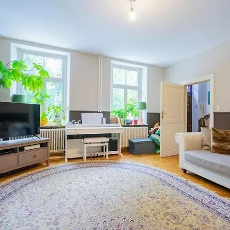 Hotel Big House - Bbq - Free Parking 4*